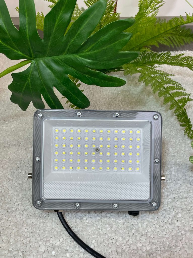 прожектор светодиодный led ip65
